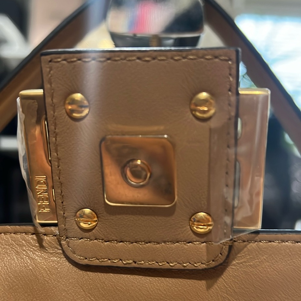 New. Never worn purchased 2023 protection film still on the  buckle - Picture 3 of 12